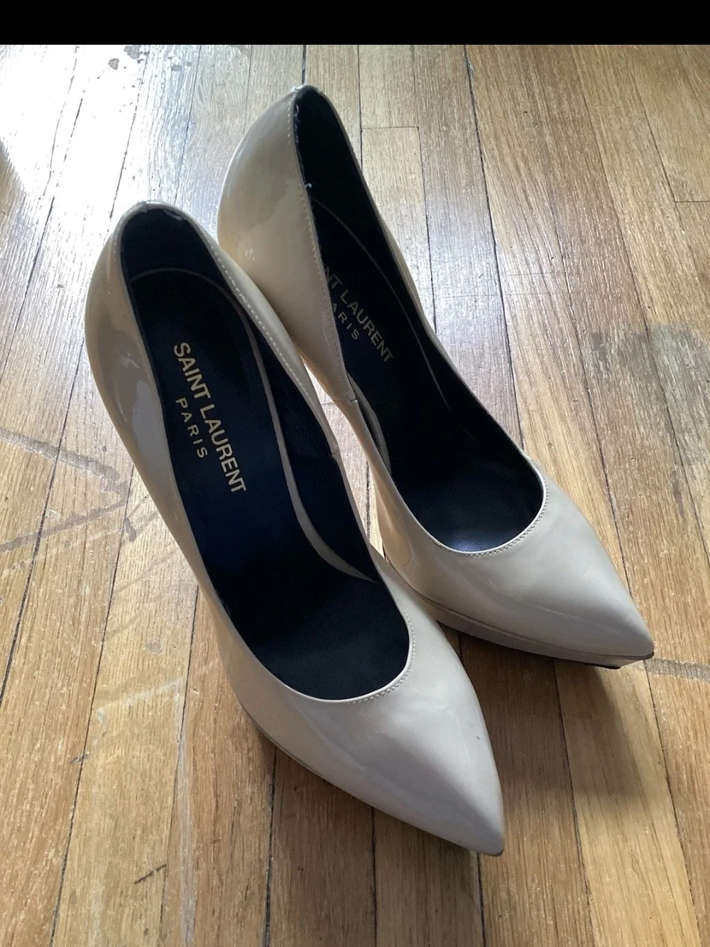 Saint Laurent YSL Ladies Size 7/37 Solid Beige Patent Leather Pump Heels,Flaws - Picture 2 of 7